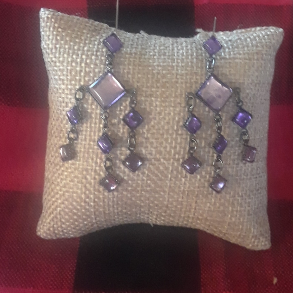 Dangle earrings - Picture 1 of 1